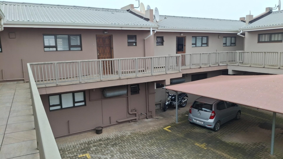 1 Bedroom Property for Sale in Hartenbos Central Western Cape